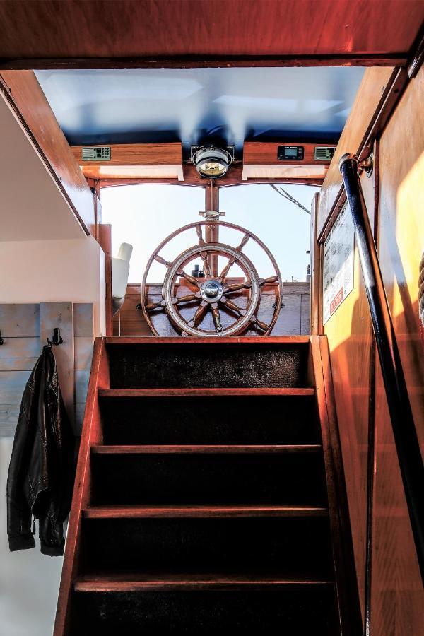 B&B Woonschip Robbedoes Amersfoort Exteriör bild
