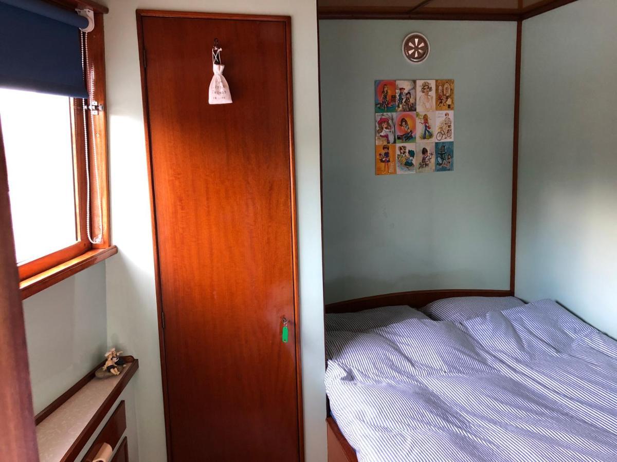 B&B Woonschip Robbedoes Amersfoort Exteriör bild